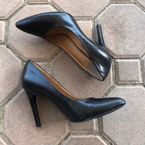 Cosmopolitan Shoes - Cosmopolitan Women’s Black Pumps